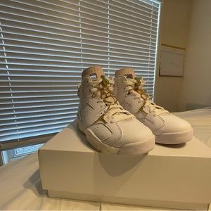 Jordan 6 Retro Gold Hoops